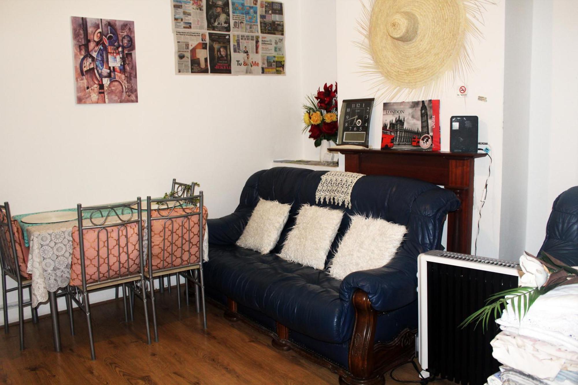 Cozy Rooms Or Apartment In London Townhouse Fast Links To Central 외부 사진