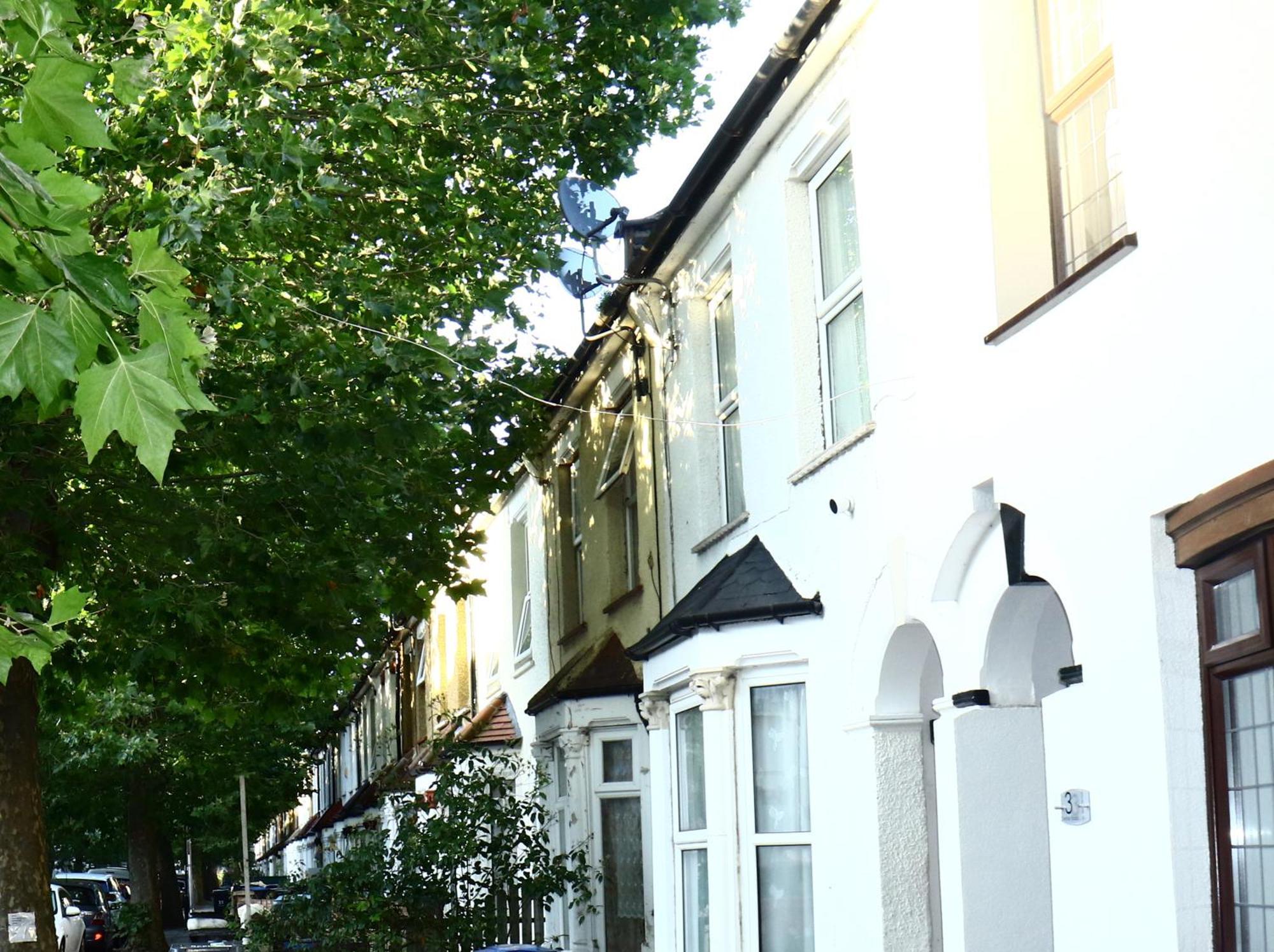 Cozy Rooms Or Apartment In London Townhouse Fast Links To Central 외부 사진