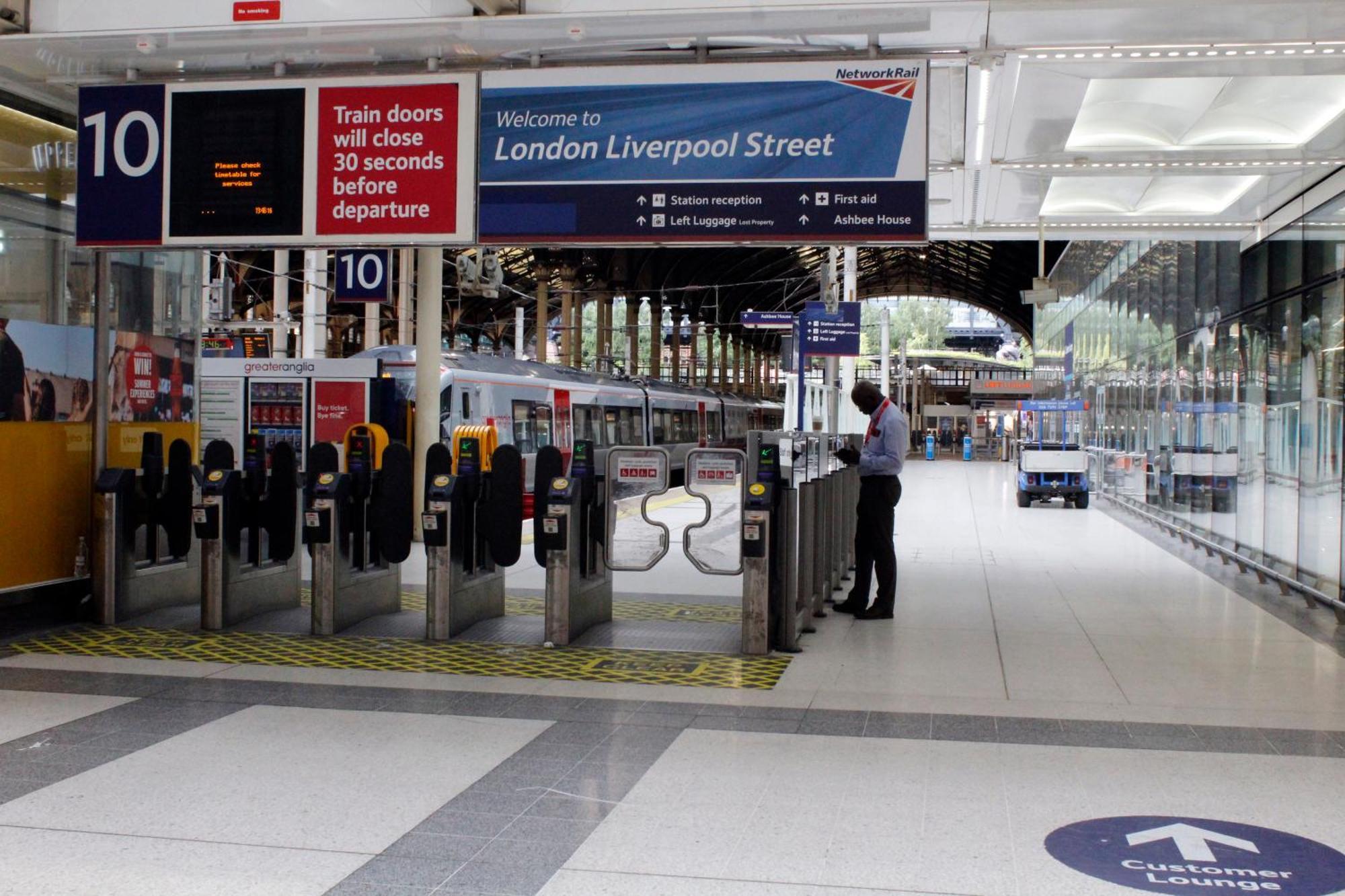 Cozy Rooms Or Apartment In London Townhouse Fast Links To Central 외부 사진